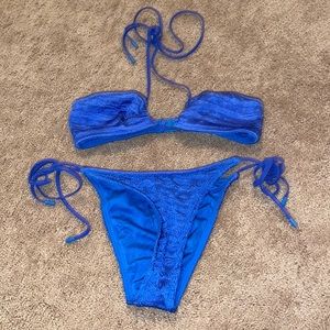 Traingl bikini
